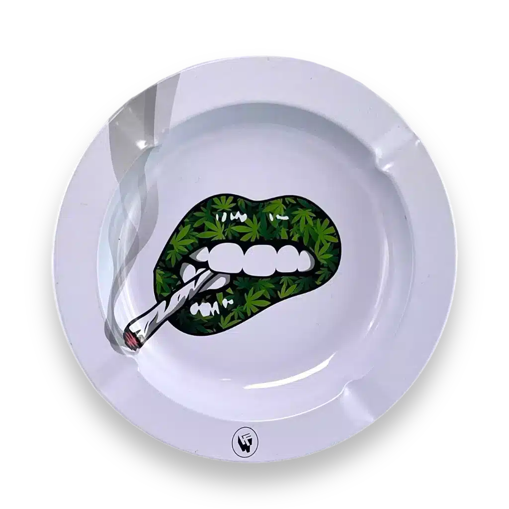 aschenbecher-bleche-stonedlips